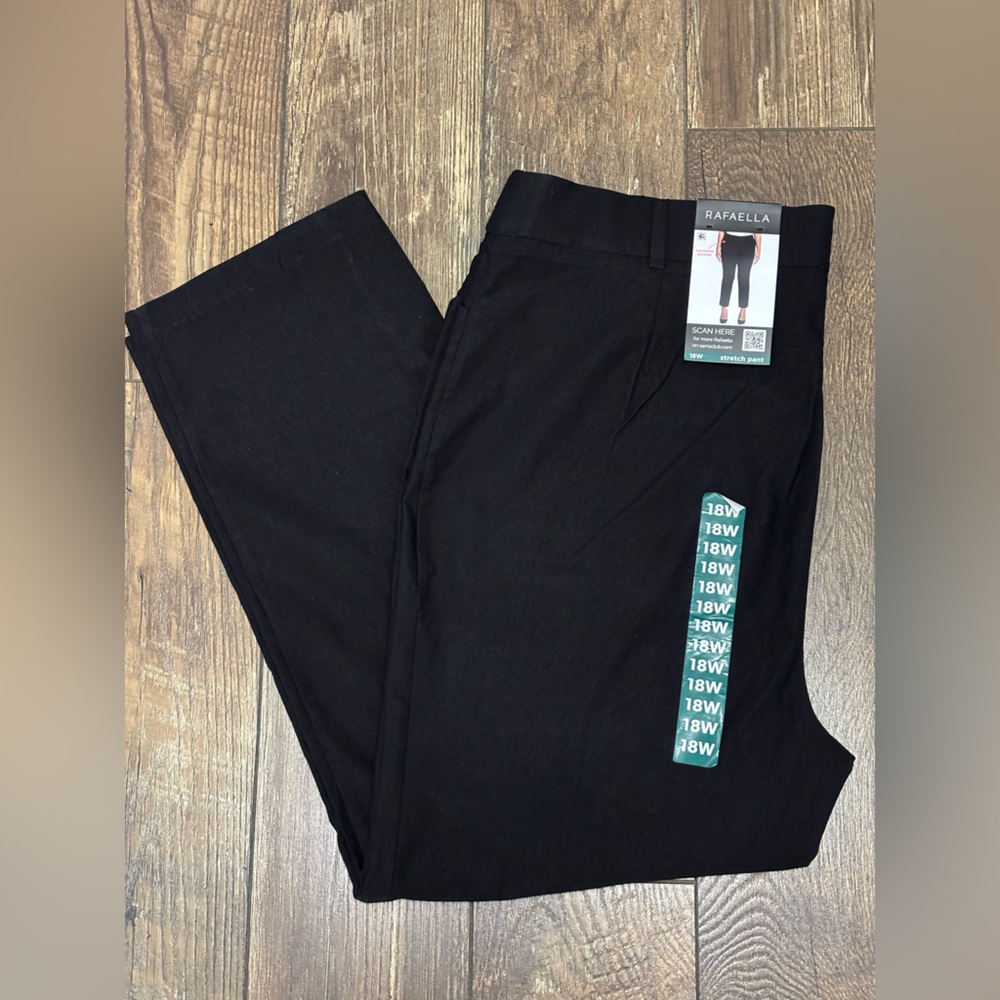 Rafaella NWT Black Women’s Classic Flat Front Stretch Pants, Size 18